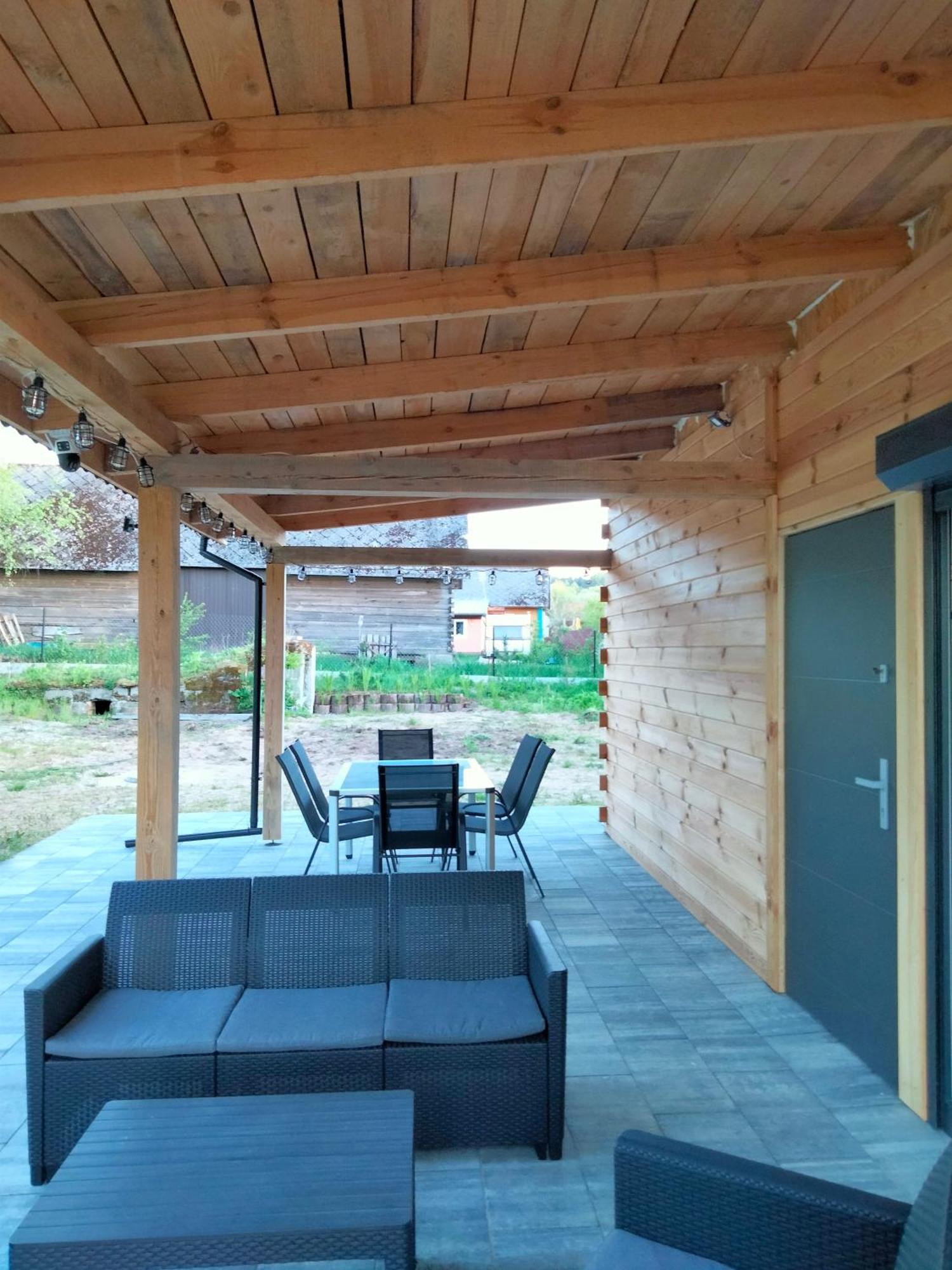 Admi - Domek Caloroczny Krasnobród Exteriör bild